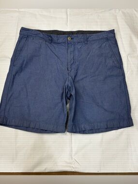 L.L. Bean Standard Fit Blue Shorts Mens Size 38W